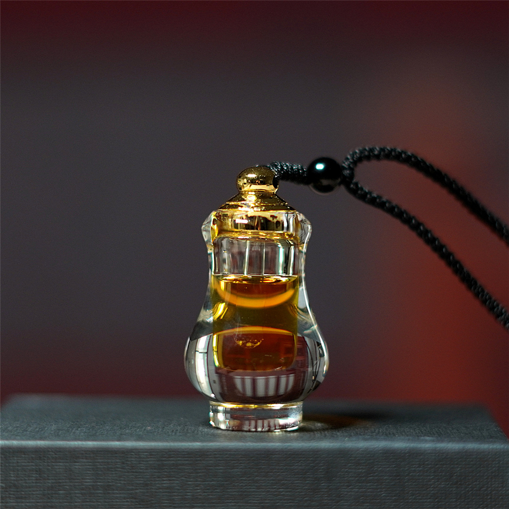Agarwood Essential Oil Pendant - Body Jewelry Co reseña y precio