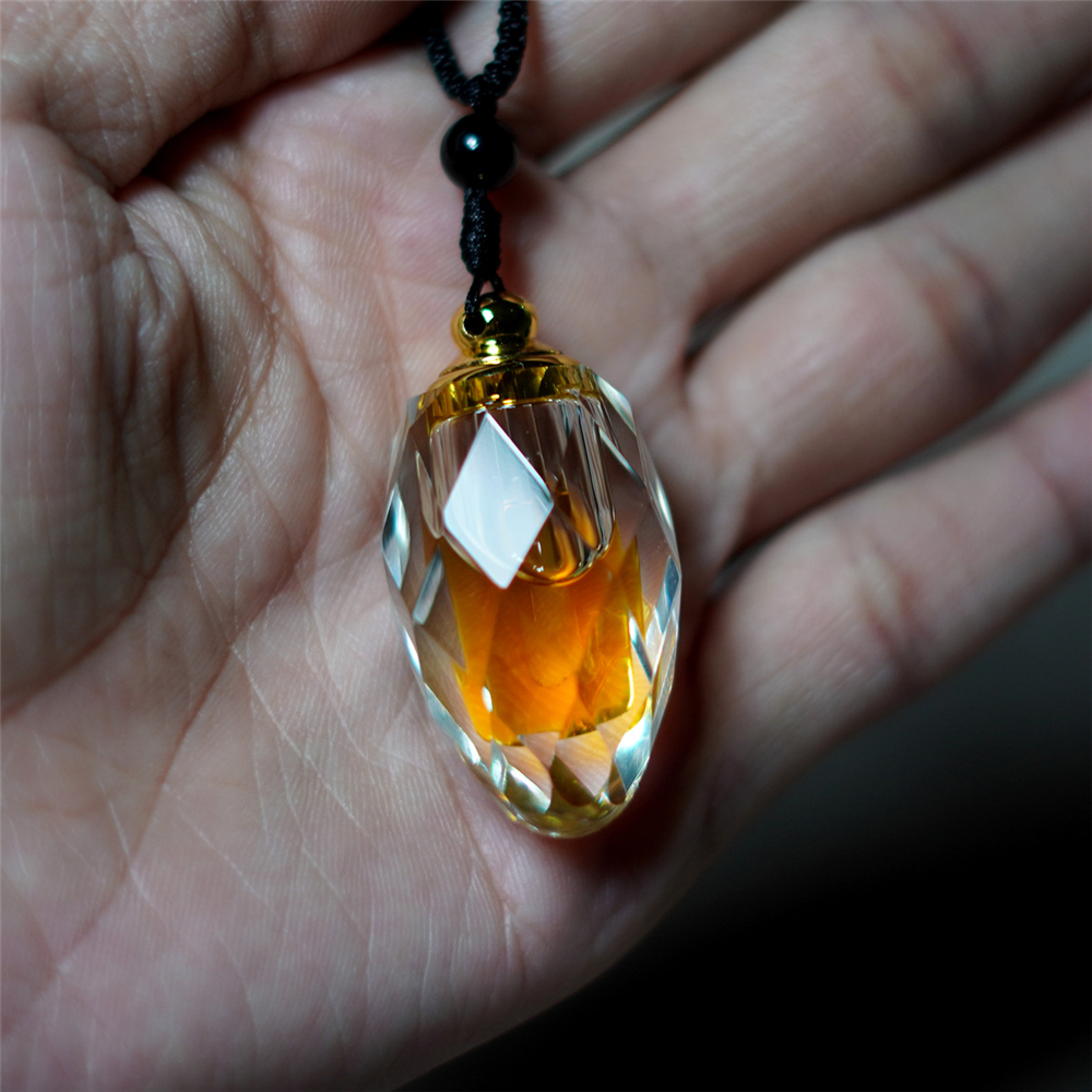 Heart-Shaped Agarwood Essentia - Body Jewelry Co reseña y precio