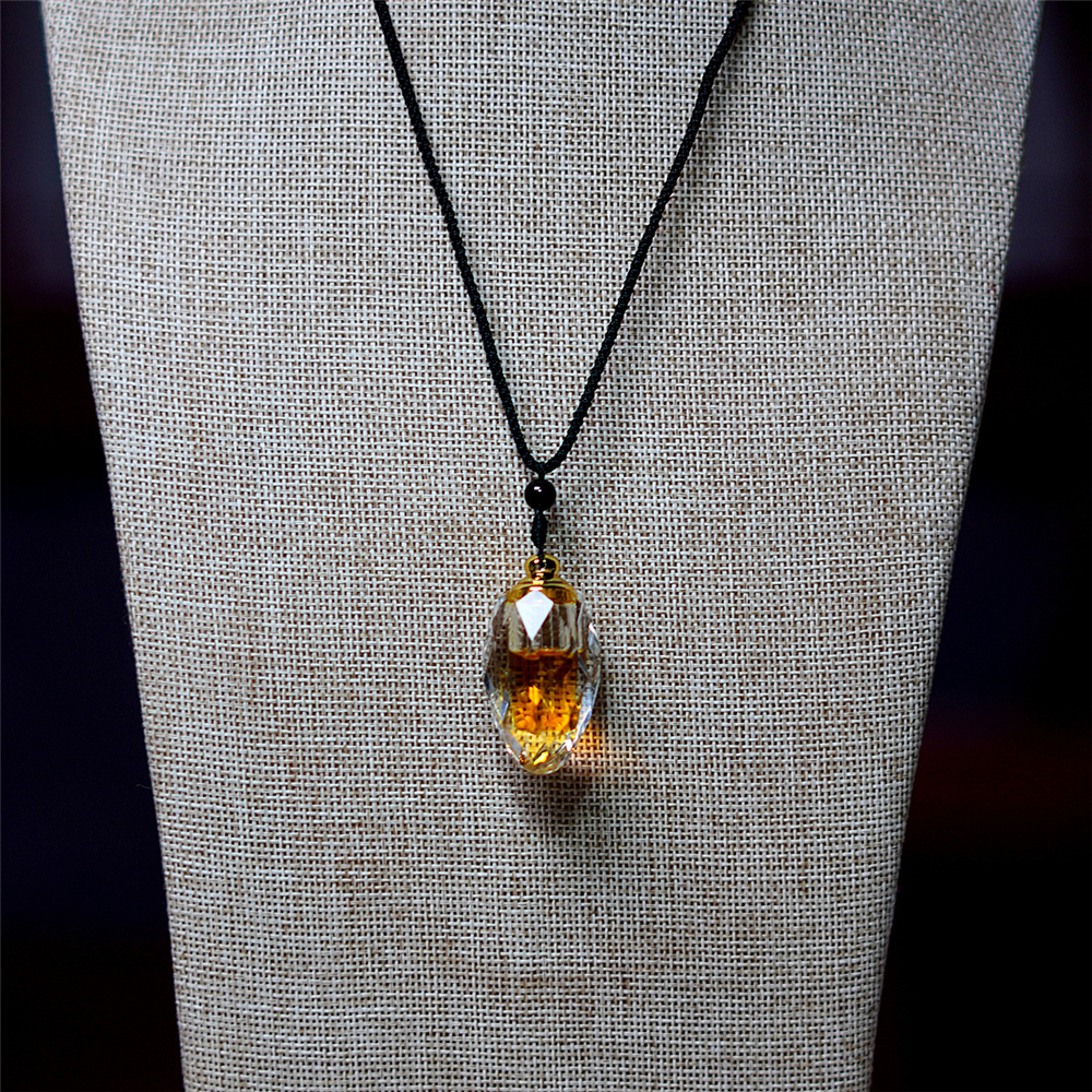 Heart-Shaped Agarwood Essentia - Body Jewelry Co reseña y precio
